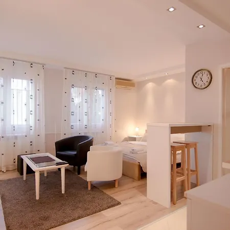 Resavska Appartamento Belgrado